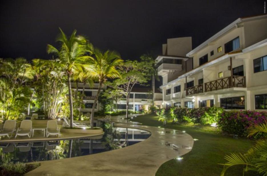 Private Family Room In Coronado Luxury Club & Suites プラヤ・コロナド エクステリア 写真